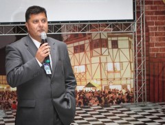Público lota Vila Germânica no primeiro dia da Febratex 2012